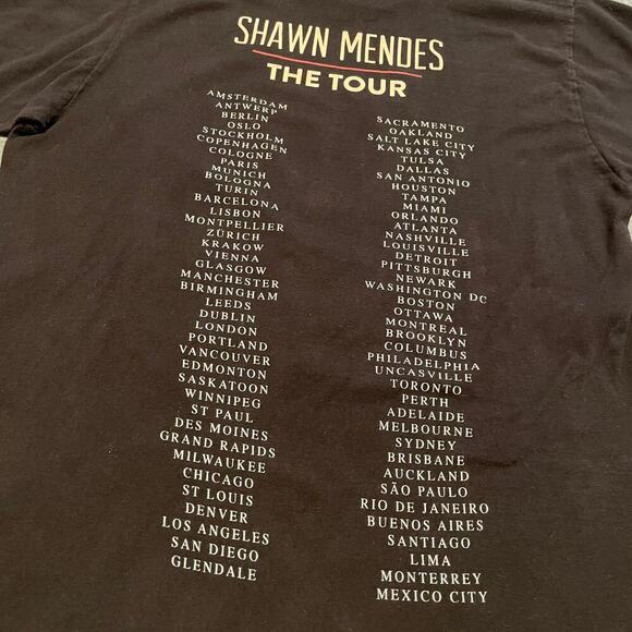 Shawn Mendes The Tour 2019 Flower Concert Shirt Medium Band Tee Festival Music - Picture 5 of 8